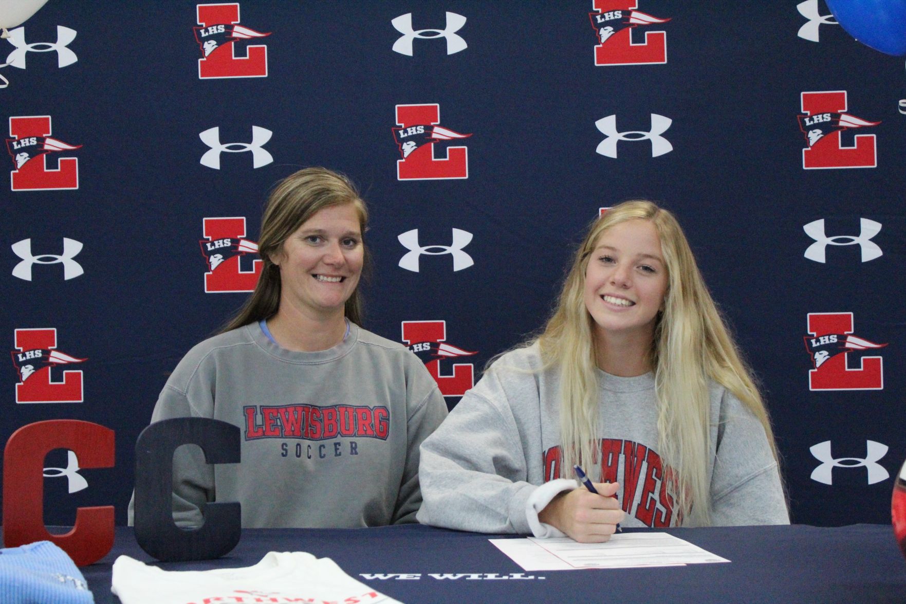 Olive signs to play next at Northwest
